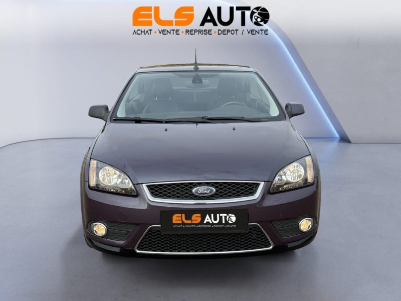 FORD FOCUS CABRIO 2.0I 145CH 1.Main 