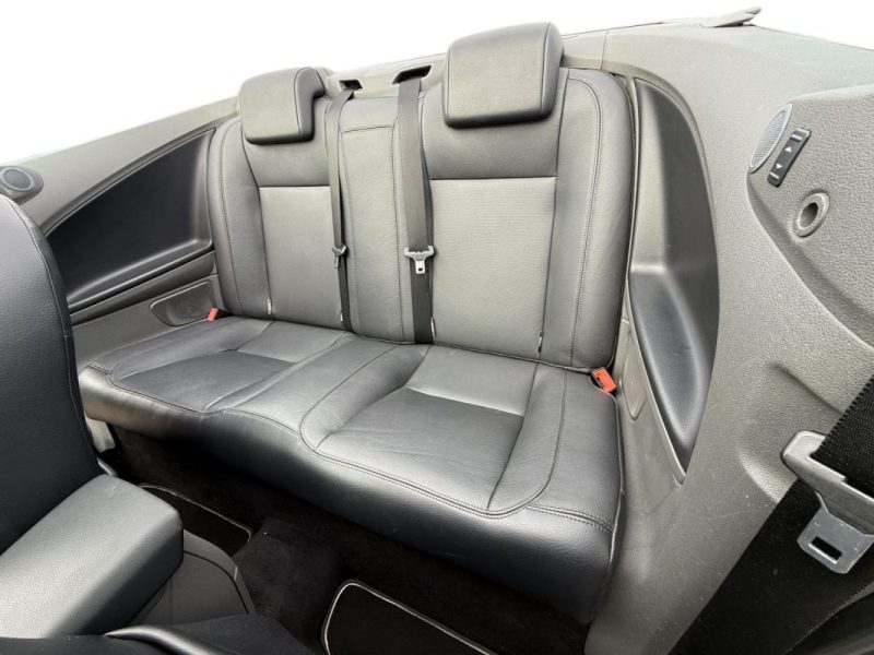 FORD FOCUS CABRIO 2.0I 145CH 1.Main 