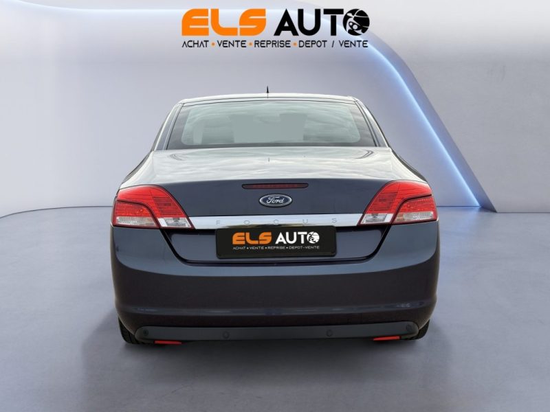 FORD FOCUS CABRIO 2.0I 145CH 1.Main 