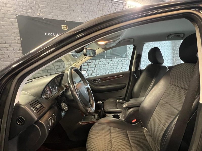 MERCEDES CLASSE A 180 CDI AVANGARDE GARANTIE 6 MOIS  2010