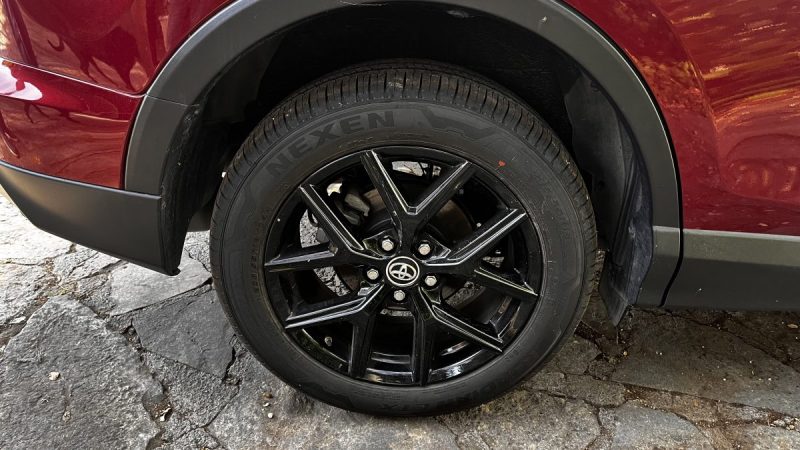 TOYOTA RAV4 197 HYBRIDE Black Edition CVT 2018