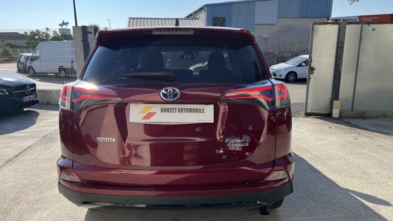 TOYOTA RAV4 197 HYBRIDE Black Edition CVT 2018