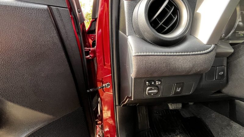 TOYOTA RAV4 197 HYBRIDE Black Edition CVT 2018