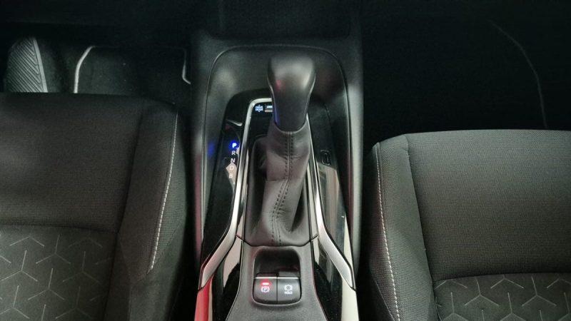 TOYOTA COROLLA TOURING SPORTS 122CV DYNAMIC BUSINESS/1 ERE MAIN/TVA RECUP 2019