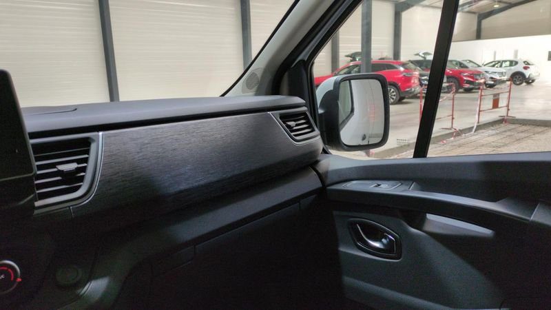 Renault Trafic fourgon nouveau L2h1 3t blue dci 150 auto extra + plancher bois + radars av