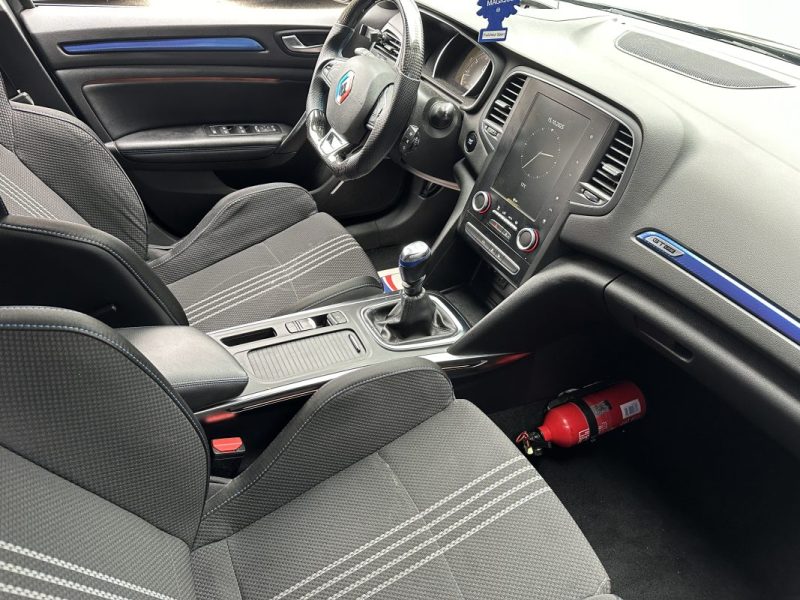 RENAULT MEGANE 1.2 TCE 130CH INTENS SUIVI COMPLET RENAULT / CAMERA DE RECUL / SIEGES SPORT 2017