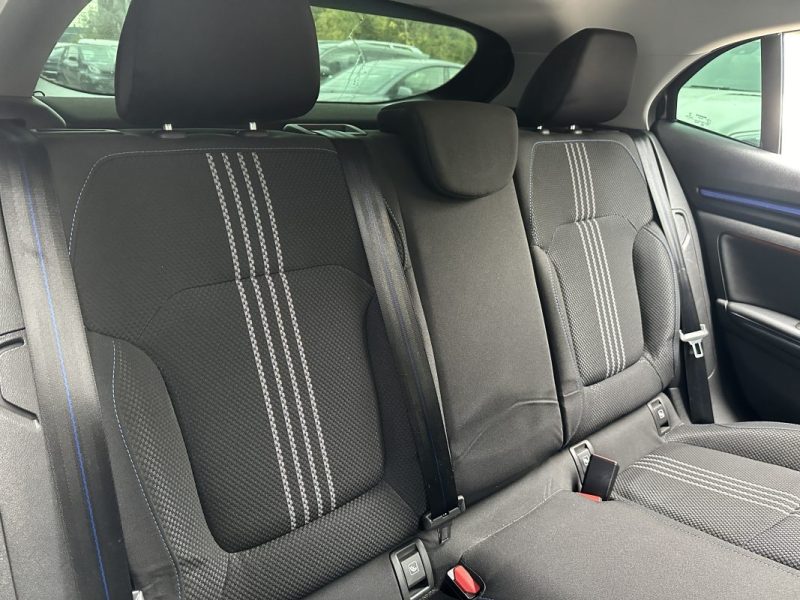 RENAULT MEGANE 1.2 TCE 130CH INTENS SUIVI COMPLET RENAULT / CAMERA DE RECUL / SIEGES SPORT 2017