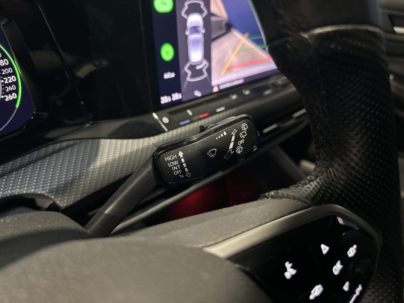 VOLKSWAGEN GOLF 8 1.5 TSI 130ch R-LINE - CAMERA 