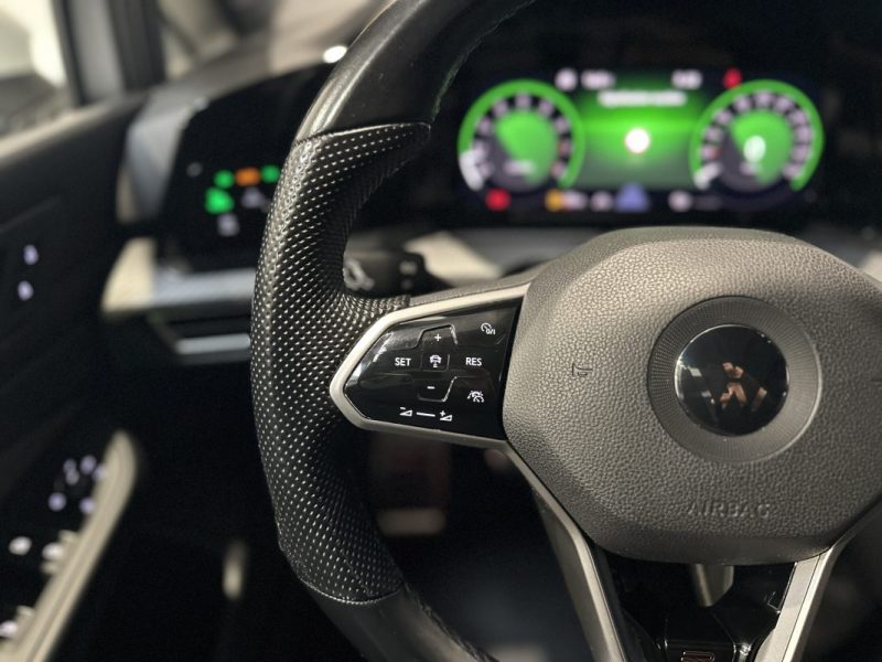 VOLKSWAGEN GOLF 8 1.5 TSI 130ch R-LINE - CAMERA 