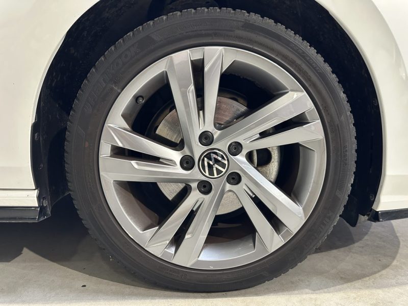 VOLKSWAGEN GOLF 8 1.5 TSI 130ch R-LINE - CAMERA 