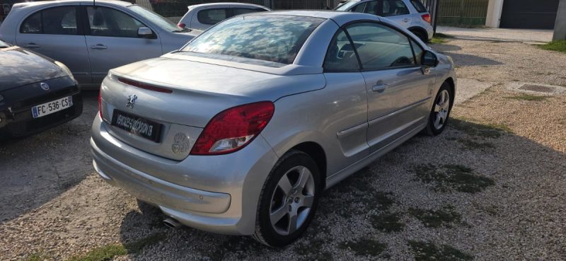 PEUGEOT 207 1.6 HDI112 FAP FÉLINE 2011