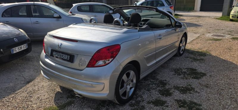 PEUGEOT 207 1.6 HDI112 FAP FÉLINE 2011