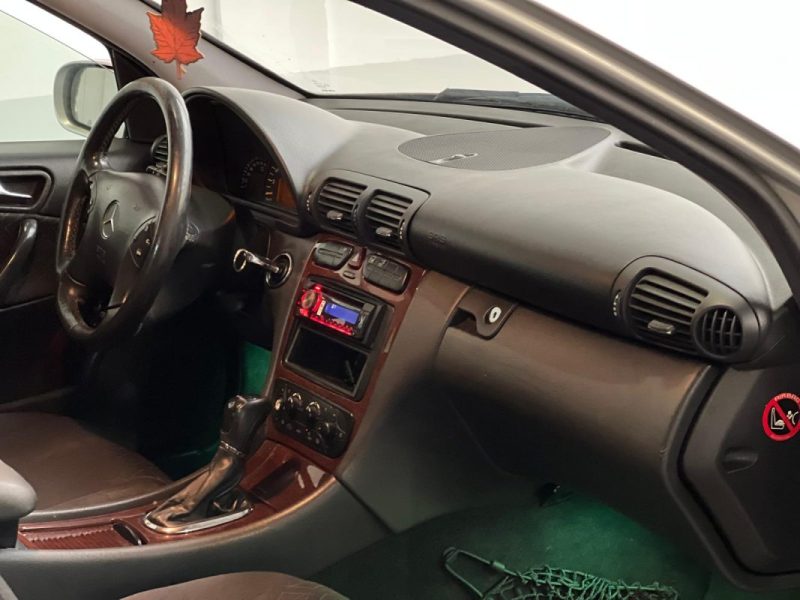 *VENTE PRO* MERCEDES CLASSE C 200 KOMPRESSOR AVANTGARDE BA 