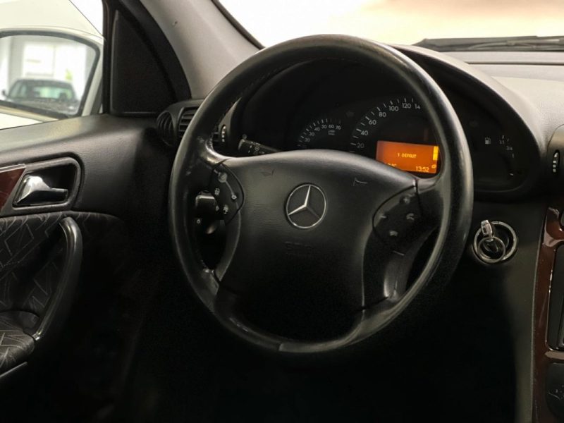 *VENTE PRO* MERCEDES CLASSE C 200 KOMPRESSOR AVANTGARDE BA 