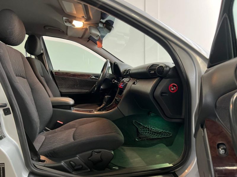 *VENTE PRO* MERCEDES CLASSE C 200 KOMPRESSOR AVANTGARDE BA 