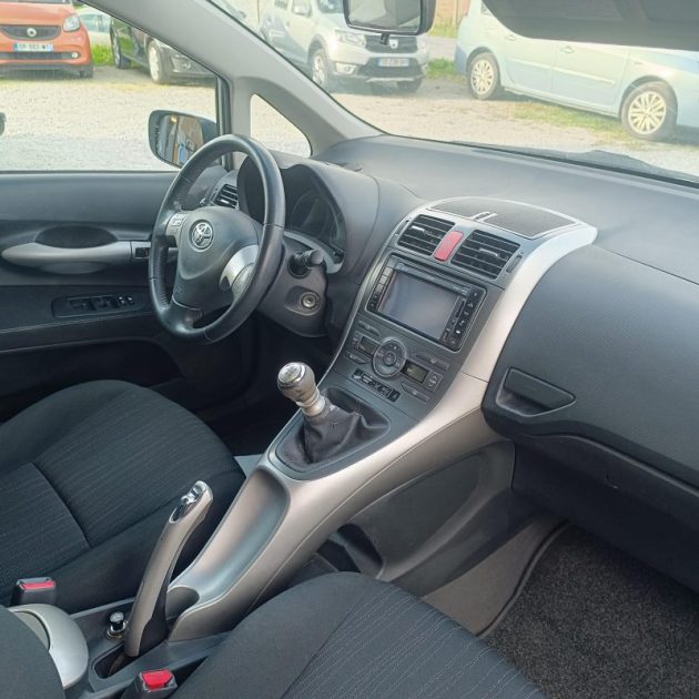 TOYOTA AURIS 90 D-4D FAP 2009