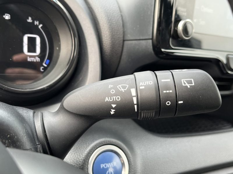 MAZDA MAZDA2/ YARIS 1.5 Hybrid 116ch Pure