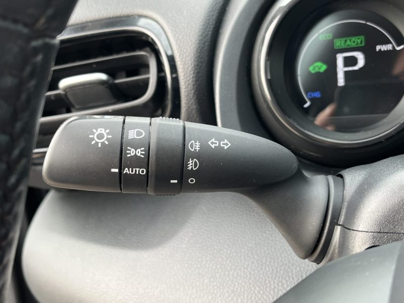 MAZDA MAZDA2/ YARIS 1.5 Hybrid 116ch Pure