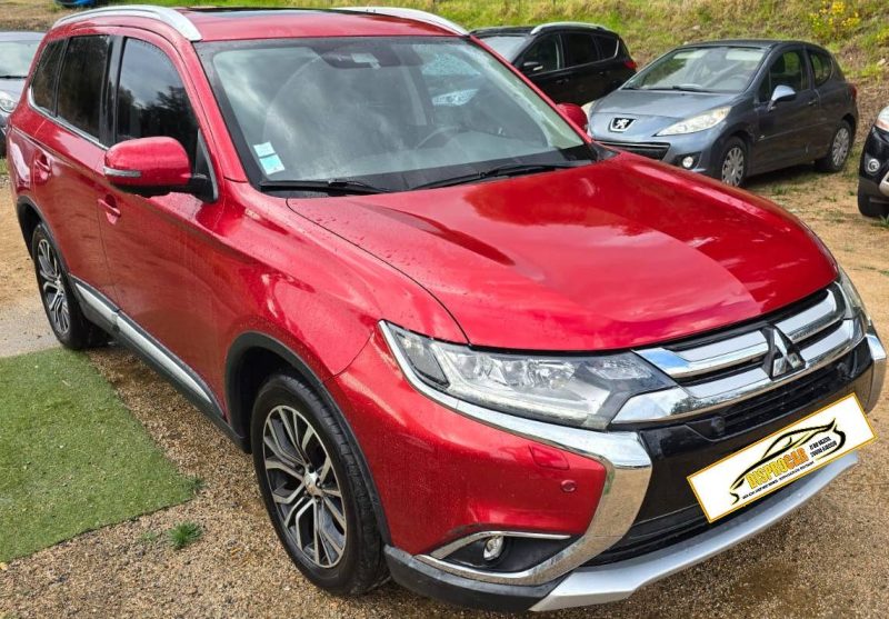MITSUBISHI OUTLANDER 2.2 DI-D 150CH INTENSE NAVI 4WD BVA 7 PLACES 2017
