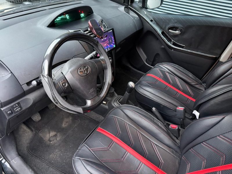 TOYOTA YARIS 1.3 87CV VVT-I 5 PORTE - SUIVI D\'ENTRETIEN COMPLET 2007