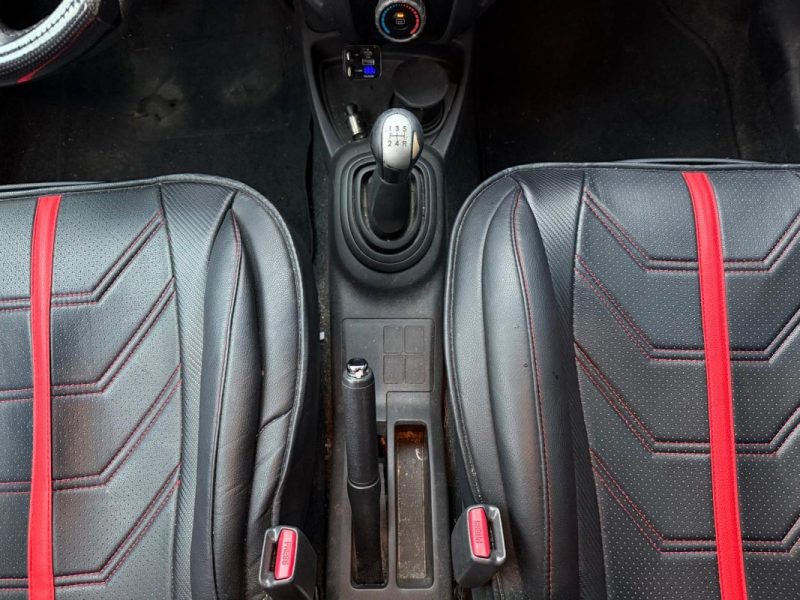 TOYOTA YARIS 1.3 87CV VVT-I 5 PORTE - SUIVI D\'ENTRETIEN COMPLET 2007