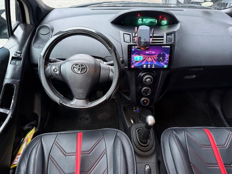 TOYOTA YARIS 1.3 87CV VVT-I 5 PORTE - SUIVI D\'ENTRETIEN COMPLET 2007