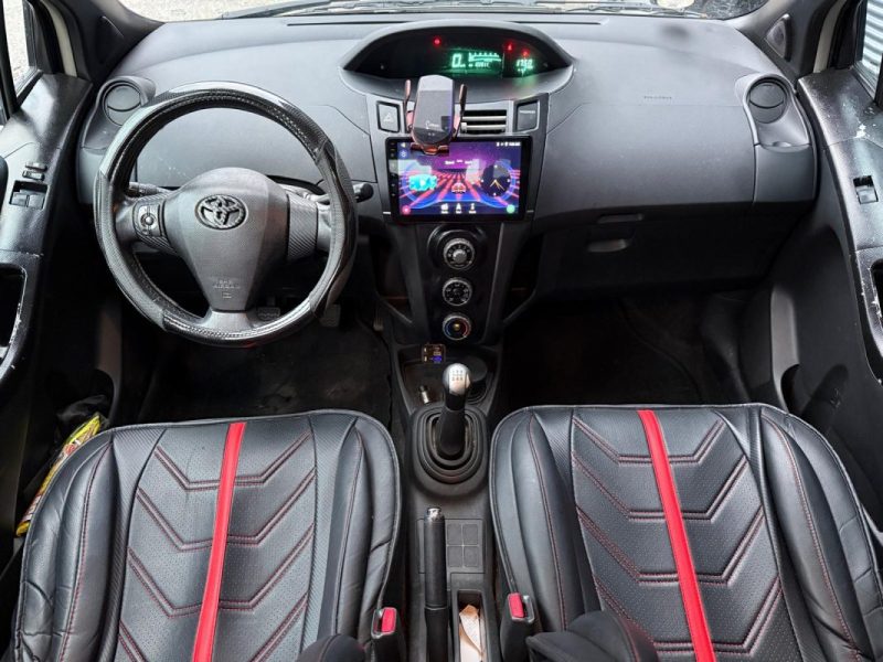 TOYOTA YARIS 1.3 87CV VVT-I 5 PORTE - SUIVI D\'ENTRETIEN COMPLET 2007