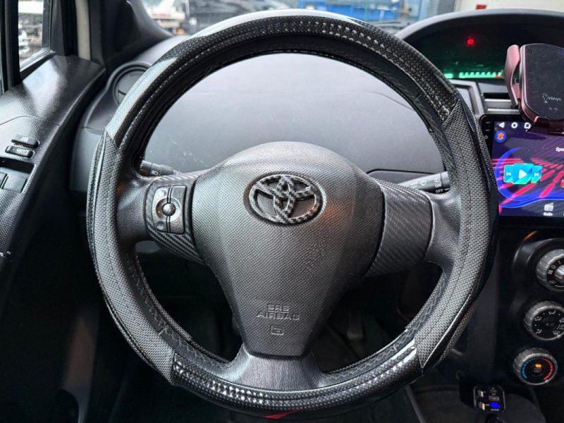 TOYOTA YARIS 1.3 87CV VVT-I 5 PORTE - SUIVI D\'ENTRETIEN COMPLET 2007