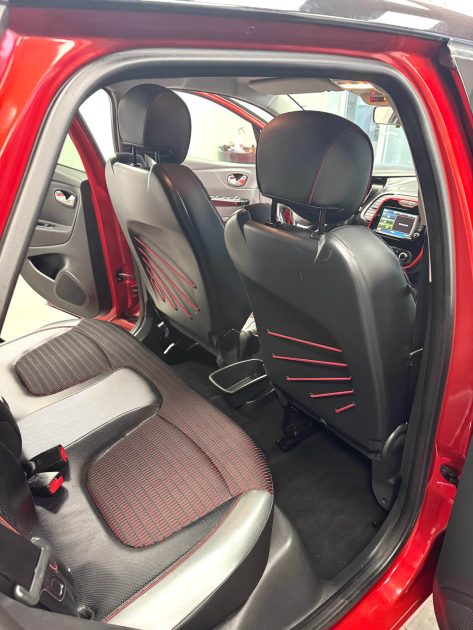 RENAULT CAPTUR  1.5 DCI 90 CV ENERGY S&S HELLY HANSEN 2015