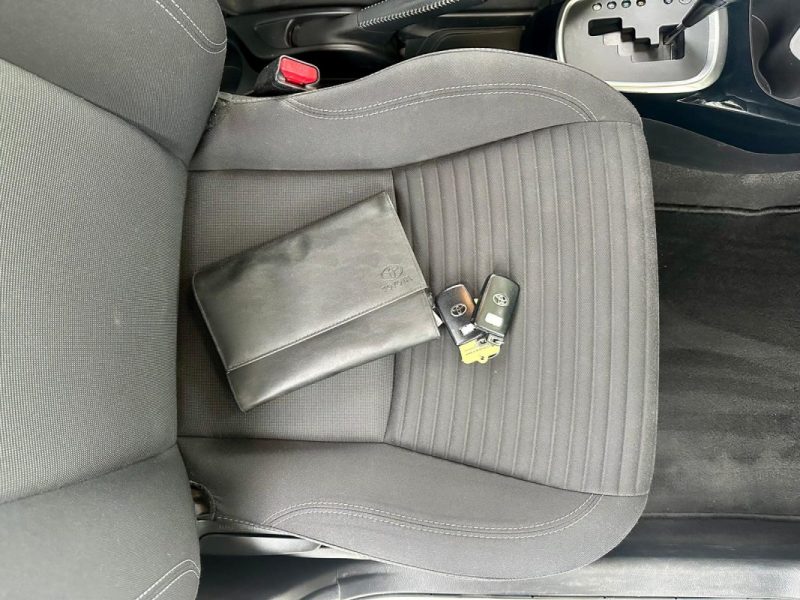 TOYOTA YARIS III  1.5 HYBRID 100H COLLECTION **1ÈRE MAIN** 