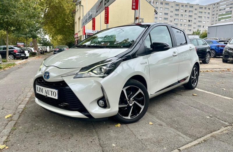 TOYOTA YARIS III  1.5 HYBRID 100H COLLECTION **1ÈRE MAIN** 