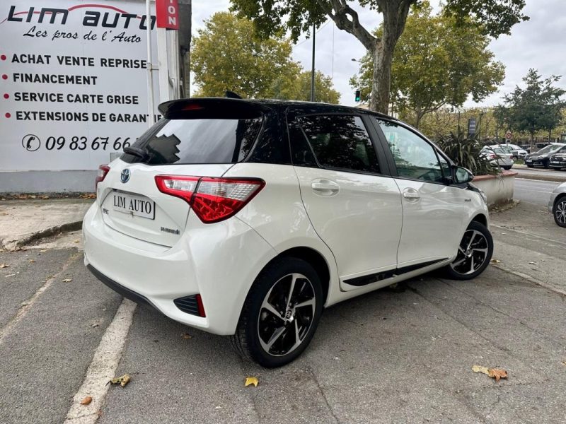 TOYOTA YARIS III  1.5 HYBRID 100H COLLECTION **1ÈRE MAIN** 