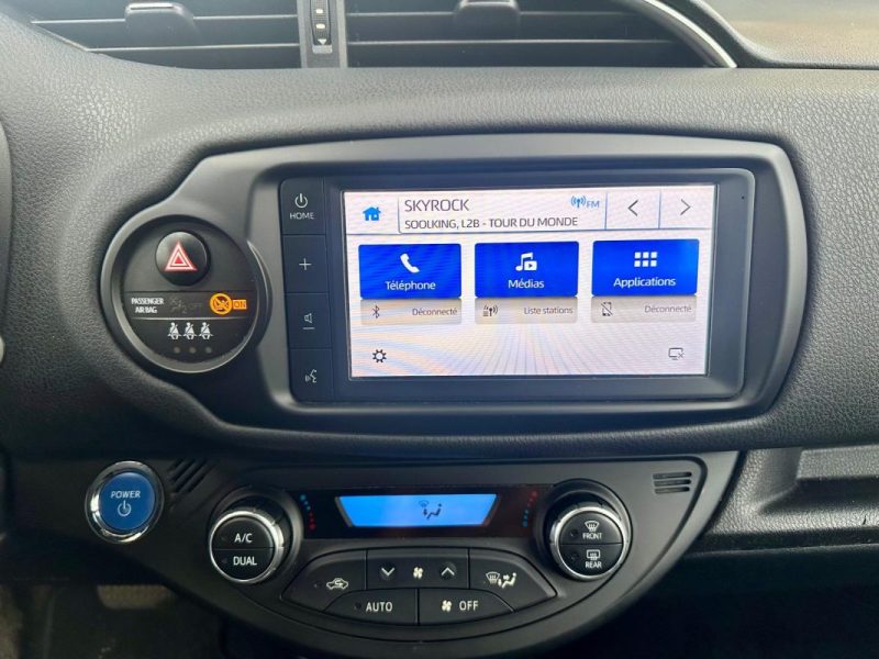 TOYOTA YARIS III  1.5 HYBRID 100H COLLECTION **1ÈRE MAIN** 