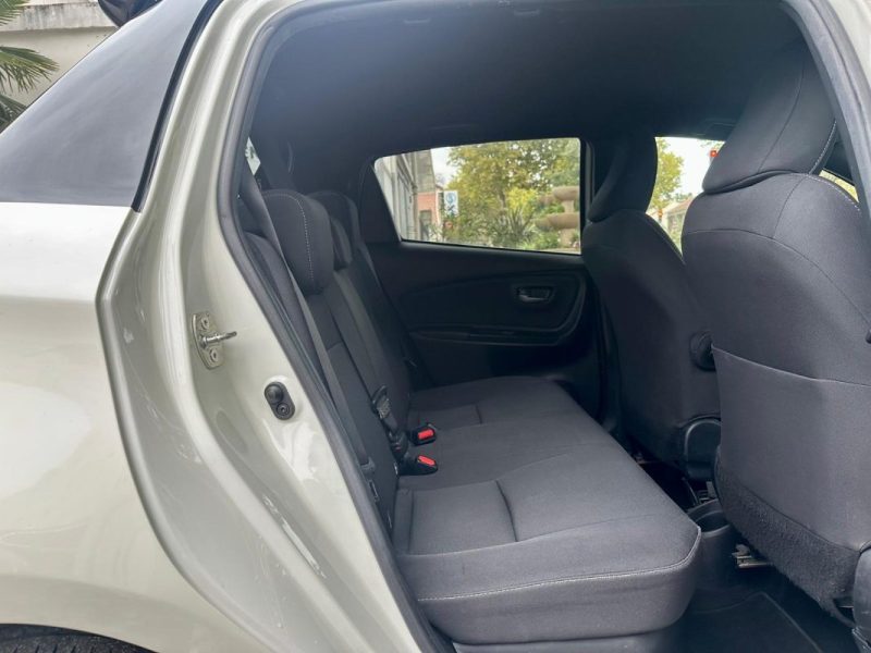 TOYOTA YARIS III  1.5 HYBRID 100H COLLECTION **1ÈRE MAIN** 