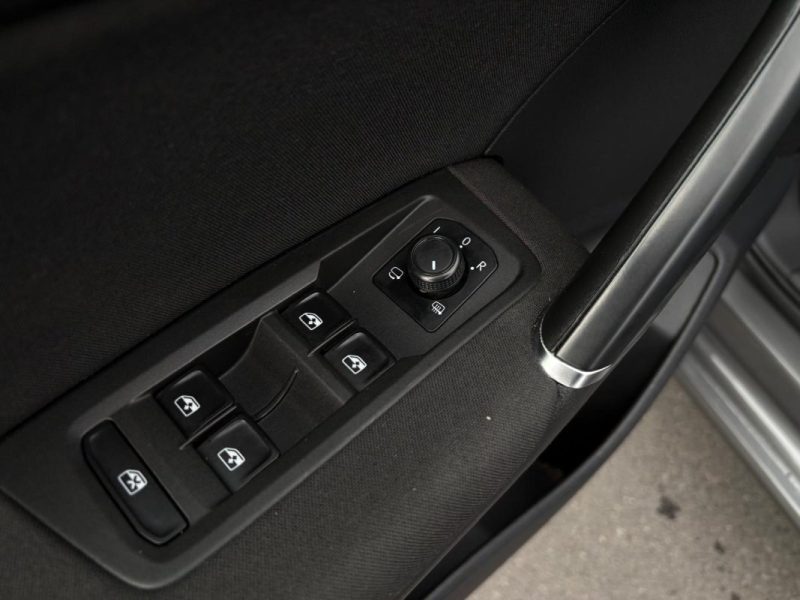 Volkswagen Touran 1.6 TDI 110ch Trendline 👨‍👩‍👧‍👦 7 places / CarPlay 🍏 / Reprise 🔄 Garantie ✅