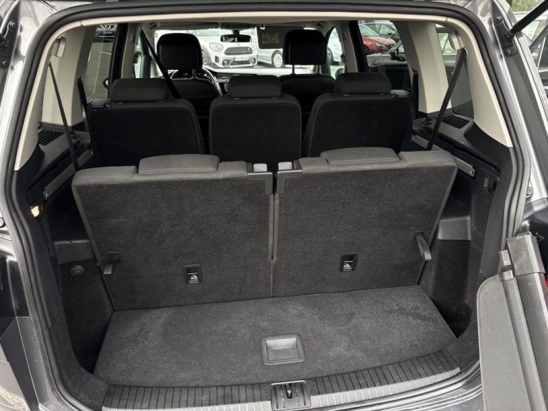 Volkswagen Touran 1.6 TDI 110ch Trendline 👨‍👩‍👧‍👦 7 places / CarPlay 🍏 / Reprise 🔄 Garantie ✅