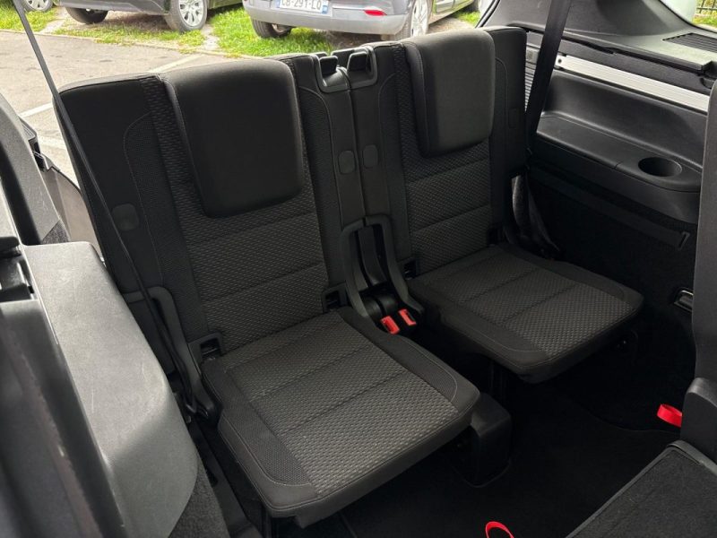 Volkswagen Touran 1.6 TDI 110ch Trendline 👨‍👩‍👧‍👦 7 places / CarPlay 🍏 / Reprise 🔄 Garantie ✅