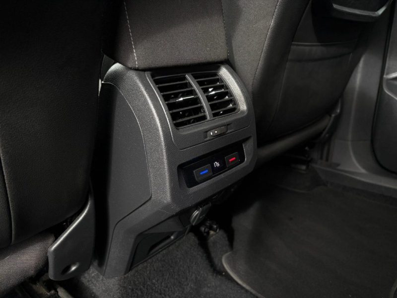 Volkswagen Touran 1.6 TDI 110ch Trendline 👨‍👩‍👧‍👦 7 places / CarPlay 🍏 / Reprise 🔄 Garantie ✅