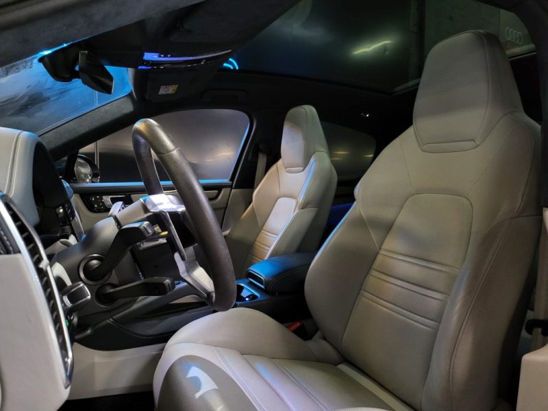 PORSCHE CAYENNE COUPE 3.0 V6 462CH E-HYBRID PLATINUM EDITION