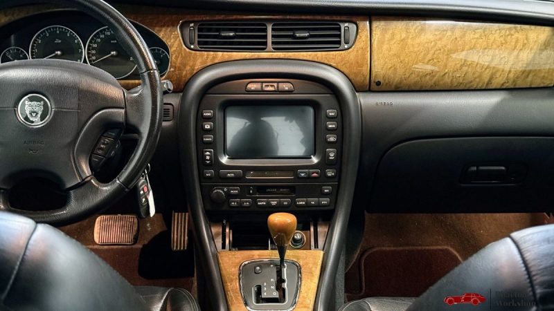 JAGUAR X TYPE V6 3.0L | Révisée entièrement | Élégance et caractère britannique