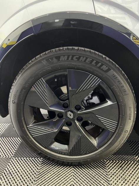 RENAULT MEGANE E-TECH ELECTRIC 130 EQUILIBRE AUTONOMIE URBAINE 40KWH 2024