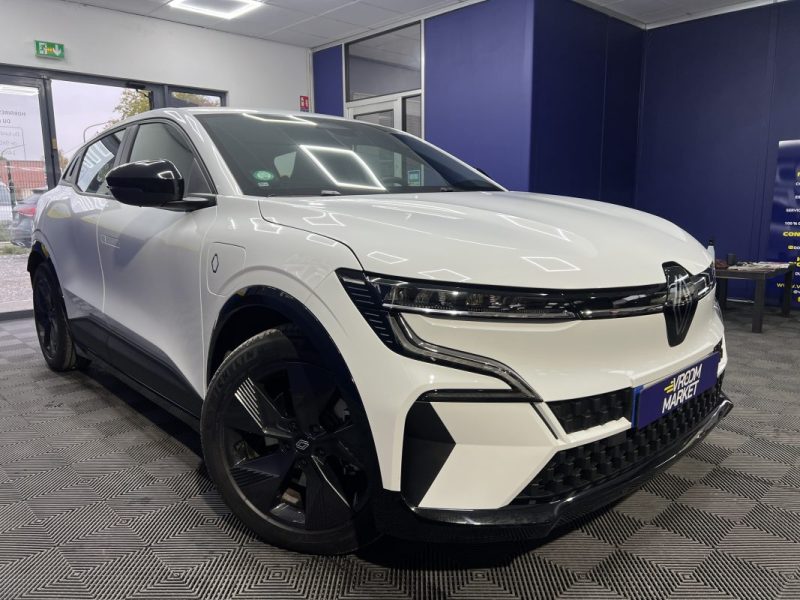RENAULT MEGANE E-TECH ELECTRIC 130 EQUILIBRE AUTONOMIE URBAINE 40KWH 2024