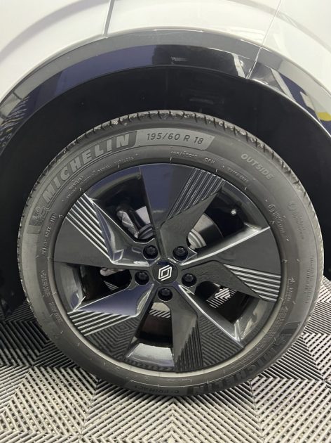 RENAULT MEGANE E-TECH ELECTRIC 130 EQUILIBRE AUTONOMIE URBAINE 40KWH 2024