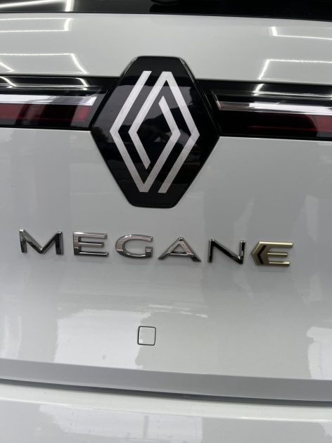 RENAULT MEGANE E-TECH ELECTRIC 130 EQUILIBRE AUTONOMIE URBAINE 40KWH 2024