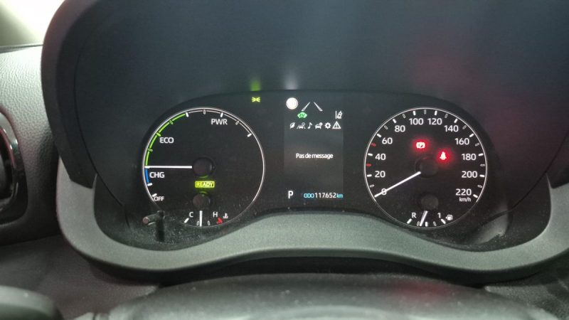 TOYOTA YARIS BERLINE 116H DYNAMIC BUSINESS/1 ERE MAIN/TVA RECUP 2022