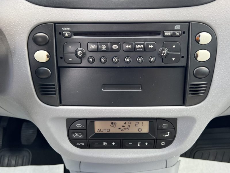 CITROEN C3 EXCLUSIVE 1.6 110 Cv 5 PORTES REGULATEUR BLUETOOTH CLIMATISATION - GARANTIE 1 AN