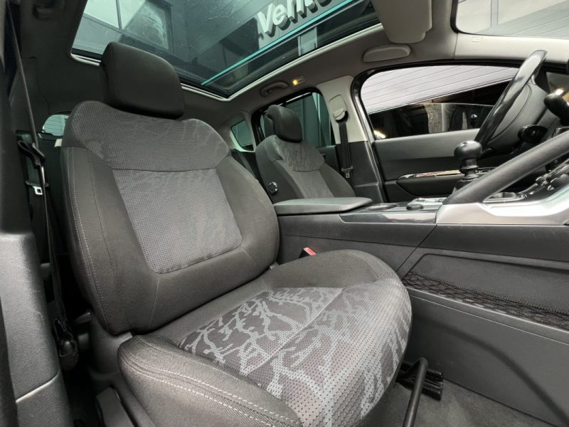 PEUGEOT 3008 PREMIUM 1.6 Hdi 110 1ERE MAIN TOIT PANORAMIQUE GPS AFFICHAGE TETE HAUTE - GARANTIE 1 AN