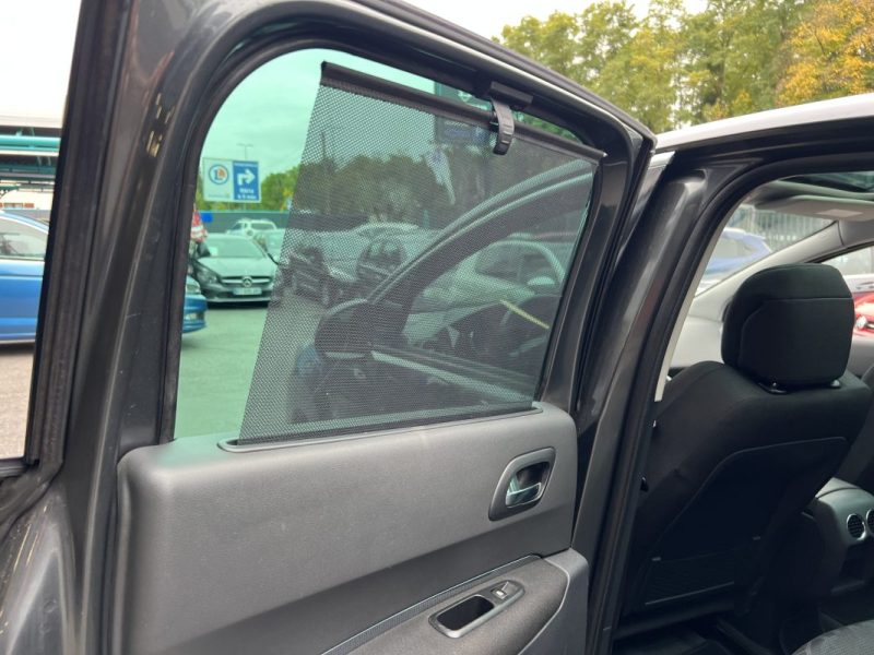 PEUGEOT 3008 PREMIUM 1.6 Hdi 110 1ERE MAIN TOIT PANORAMIQUE GPS AFFICHAGE TETE HAUTE - GARANTIE 1 AN