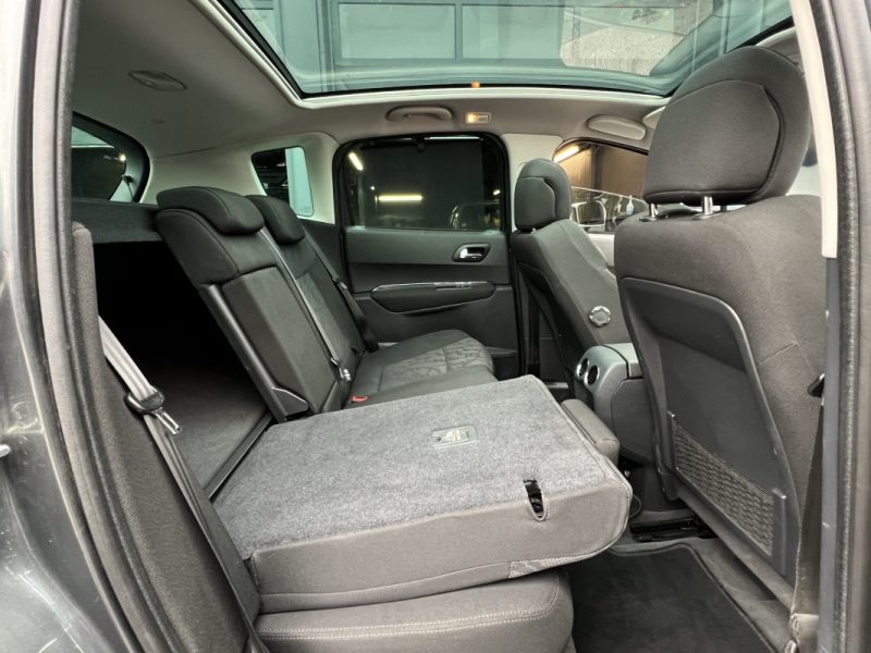 PEUGEOT 3008 PREMIUM 1.6 Hdi 110 1ERE MAIN TOIT PANORAMIQUE GPS AFFICHAGE TETE HAUTE - GARANTIE 1 AN