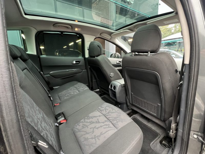 PEUGEOT 3008 PREMIUM 1.6 Hdi 110 1ERE MAIN TOIT PANORAMIQUE GPS AFFICHAGE TETE HAUTE - GARANTIE 1 AN